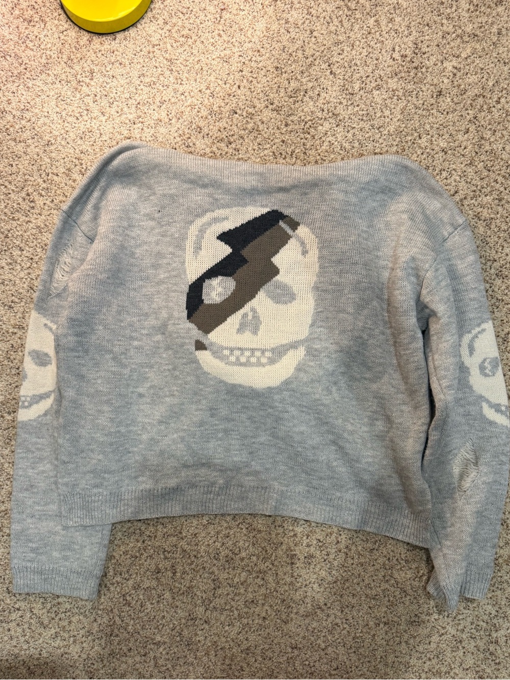Light Gray Skull Graphic Women's Sweater Vintage Havana Gray Distressed Sz M